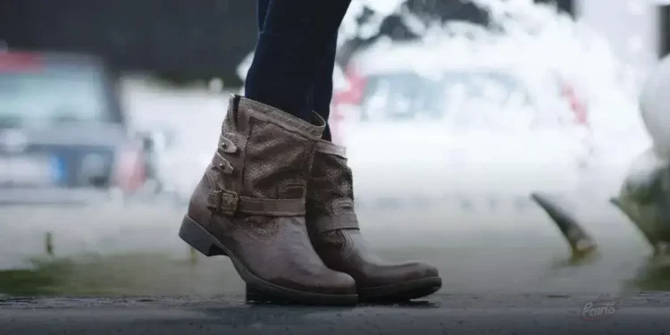 Bota feminina de salto