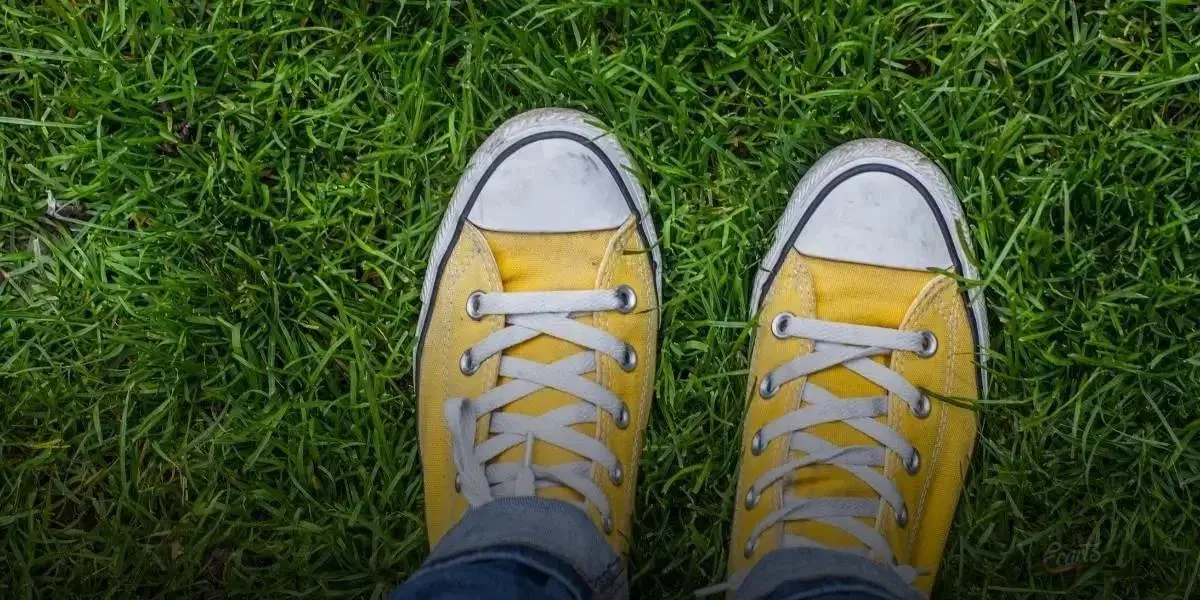Como Incorporar Tênis Fashionistas em Diferentes Ocasiões Como Incorporar Tênis Fashionistas em Diferentes Ocasiões