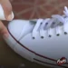 Limpeza de sapatos brancos