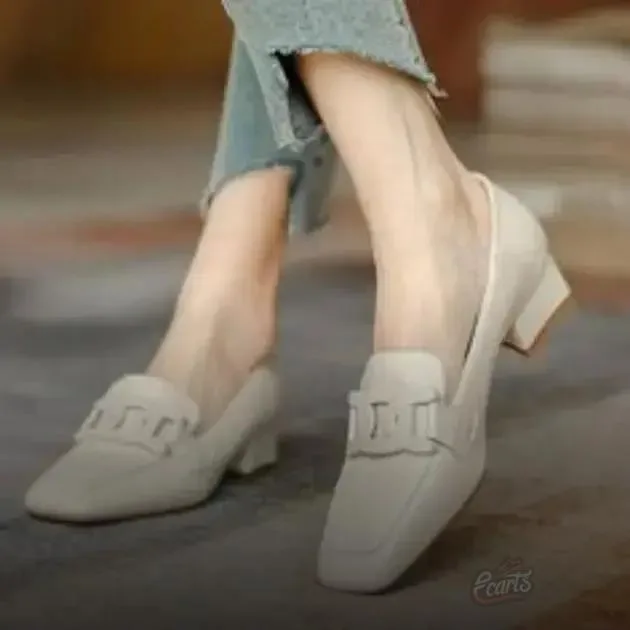 O Mocassim Feminino no Ambiente de Trabalho: Como Adequar ao Dress Code O Mocassim Feminino no Ambiente de Trabalho: Como Adequar ao Dress Code