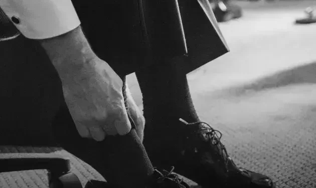 Alargar sapatos desconfortáveis