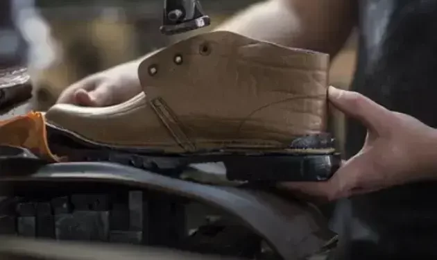 Alargar sapatos pelo congelamento