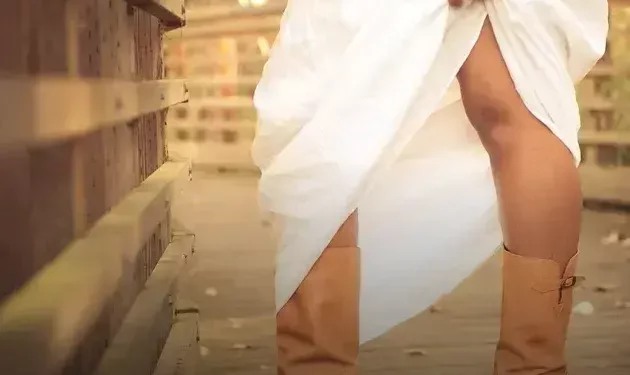 Bota Coturno com fivela