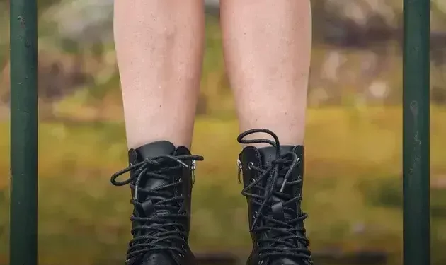 Bota Coturno de cano longo