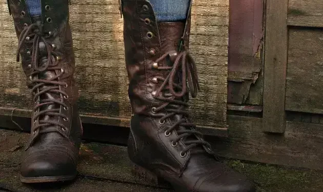 Bota Coturno para caminhada