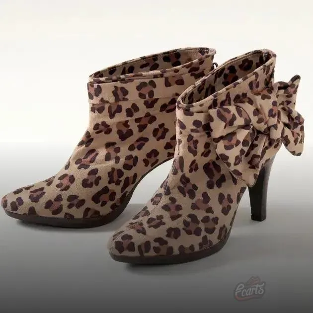 Combinações de Look com Bota Coturno Luxuosa para Diferentes Ocasiões Combinações de Look com Bota Coturno Luxuosa para Diferentes Ocasiões