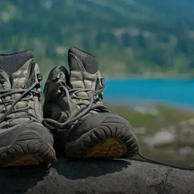 Combinando sua bota coturno com diferentes looks militares Combinando sua bota coturno com diferentes looks militares