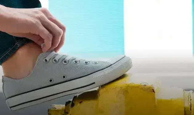 como alargar elástico de sapato