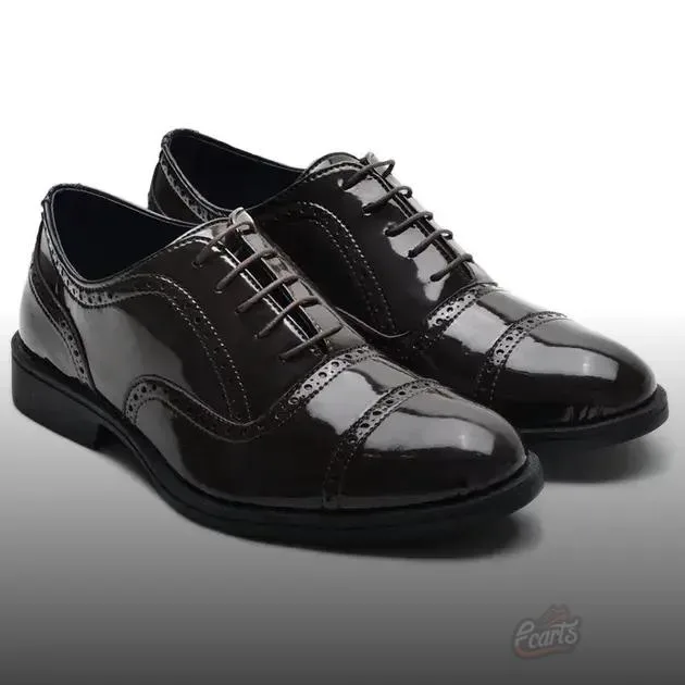 Como Identificar um Verdadeiro Par de Sapatos Oxford Clássicos Como Identificar um Verdadeiro Par de Sapatos Oxford Clássicos