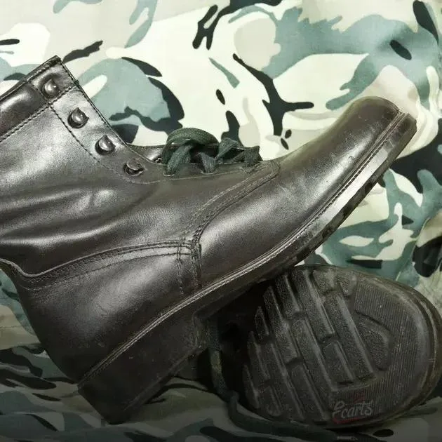Como Justificar o Preço Elevado de Uma Bota Coturno Cara Como Justificar o Preço Elevado de Uma Bota Coturno Cara