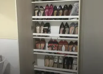 como organizar sapatos