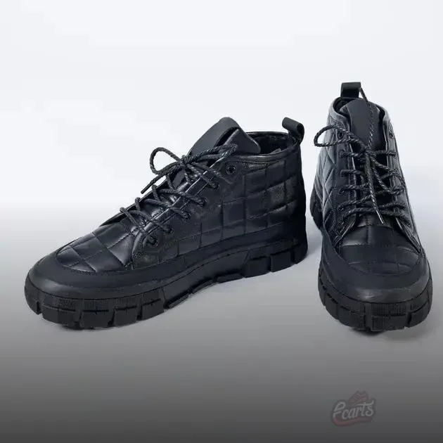 Dicas de Conservação e Limpeza para Sua Bota Coturno Vermelha Dicas de Conservação e Limpeza para Sua Bota Coturno Vermelha