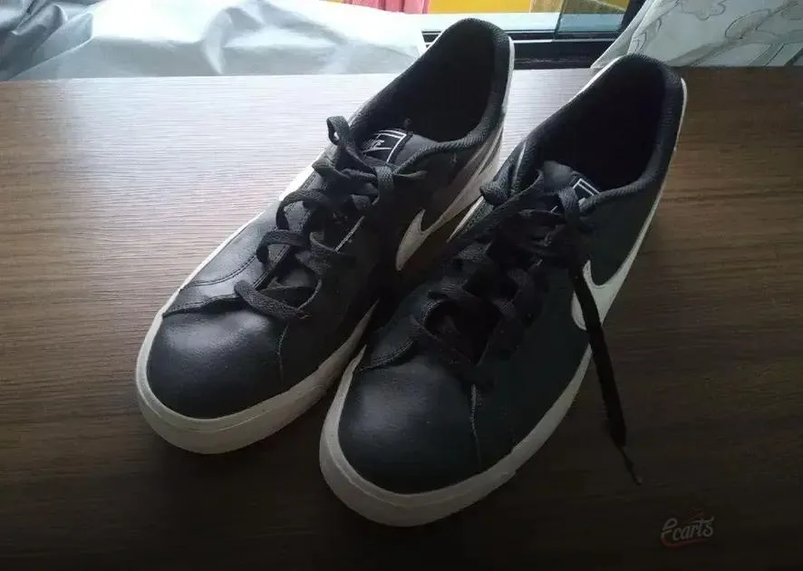 Guia de Limpeza de Sapatos: Mantendo a Integridade do Material Guia de Limpeza de Sapatos: Mantendo a Integridade do Material