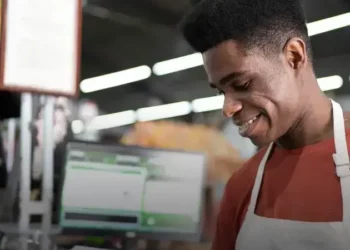 qual a diferença de atacado e varejo