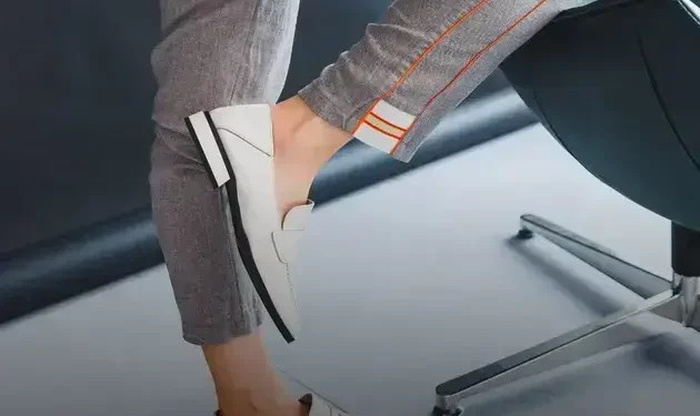 Pode usar mocassim sem meia?