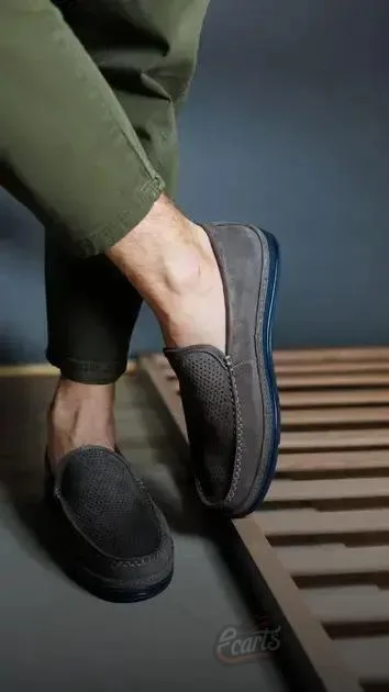 Por que conhecer a diferença entre mocassim e loafer pode melhorar seu estilo Por que conhecer a diferença entre mocassim e loafer pode melhorar seu estilo