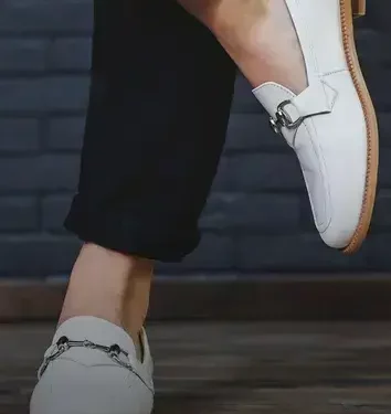 Que tipo de roupa usar com sapato mocassim?