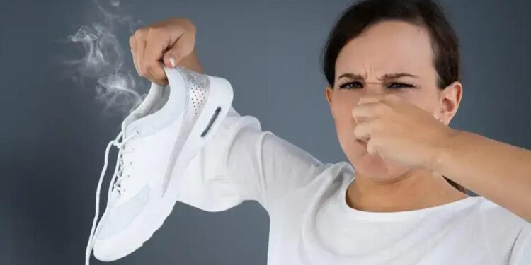 Como tirar chulé do tênis com vinagre: Guia infalível!