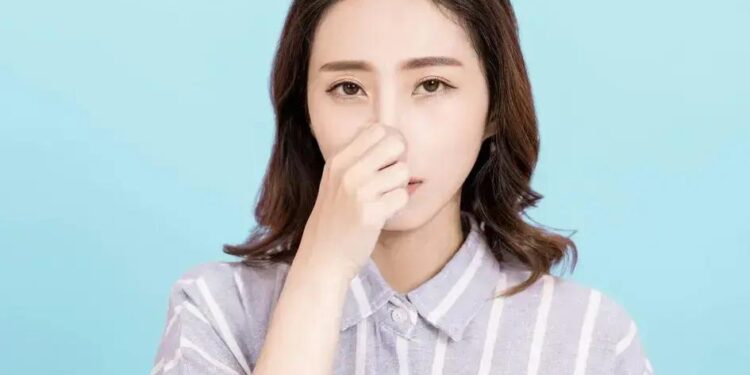 Como tirar chulé do tênis: Guia definitivo para acabar com o mau cheiro!