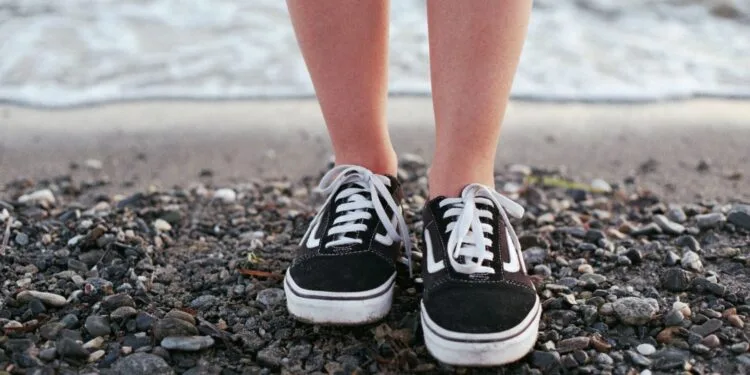 Chega de Chulé! Aprenda a Eliminar o Mau Cheiro dos Sapatos com Sal