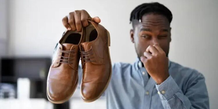 Chulé te incomoda? Descubra o que é bom para eliminar o mau cheiro!