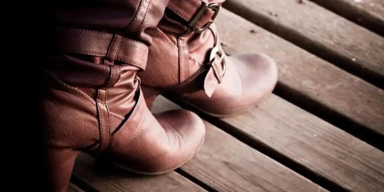 Tipos de Calçados Femininos: Guia Completo Para Arrasar!