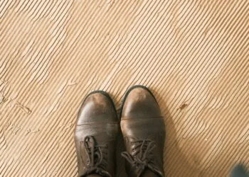 Como Tirar Amassado do Sapato de Couro: 7 Métodos Seguros Sem Estragar