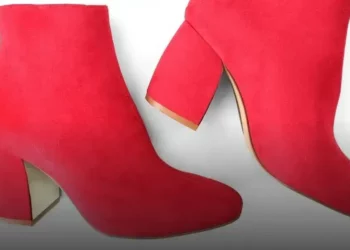 Bota feminina com estampa animal