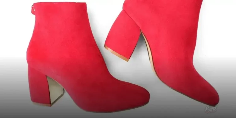 Bota feminina com estampa animal