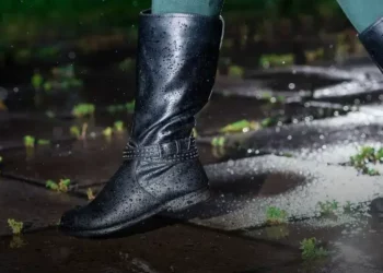 Bota feminina de montaria