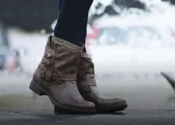 Bota feminina de salto