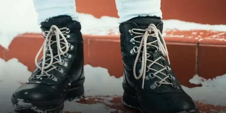 Bota feminina para neve