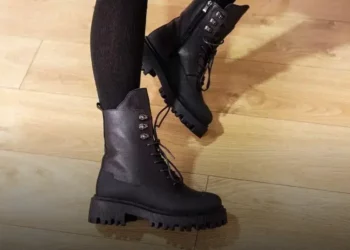 Bota feminina para trabalho