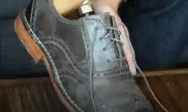 Alargar sapatos com técnicas fáceis