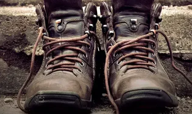 Bota Coturno estilo moderno