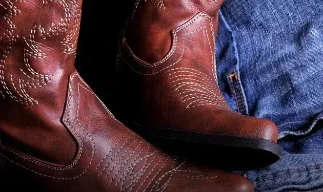 bota coturno feminino