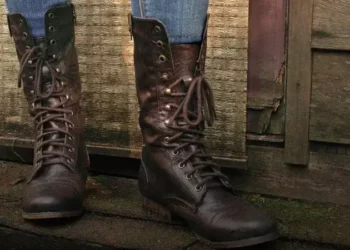 Bota Coturno para caminhada