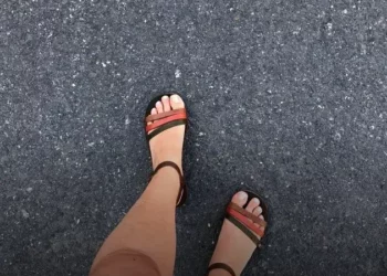 chinelos descontraídos