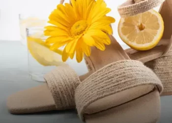 chinelos minimalistas