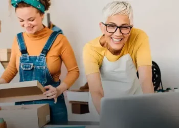 Como vender calçados em mídias sociais