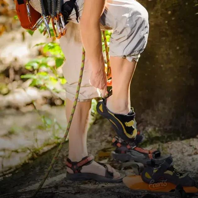 Passo a passo para amaciar seus sapatos com batatas