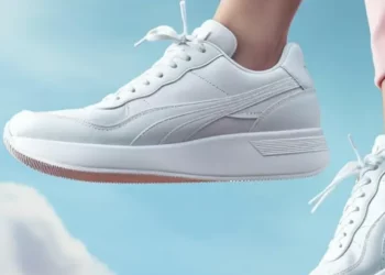 pise forte descubra tenis vibrantes