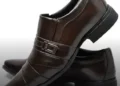 Sapato social masculino com detalhes
