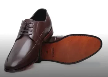Sapato social masculino estilo Derby
