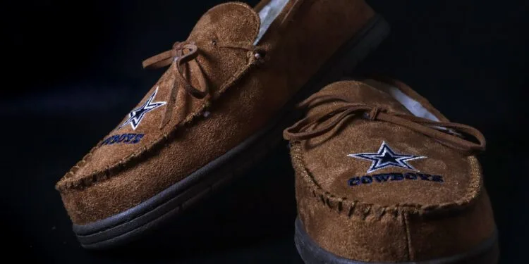Qual é a diferença entre mocassim e loafer? 5 Fatos Surpreendentes