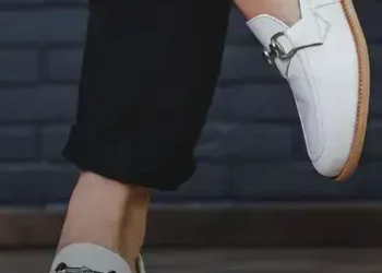 Que tipo de roupa usar com sapato mocassim?