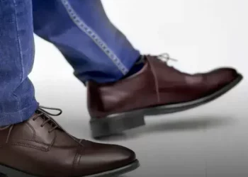 Sapato social marrom neutro