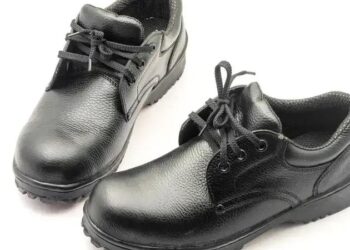 Calçados impermeáveis: Mantenha seus pés secos com estilo