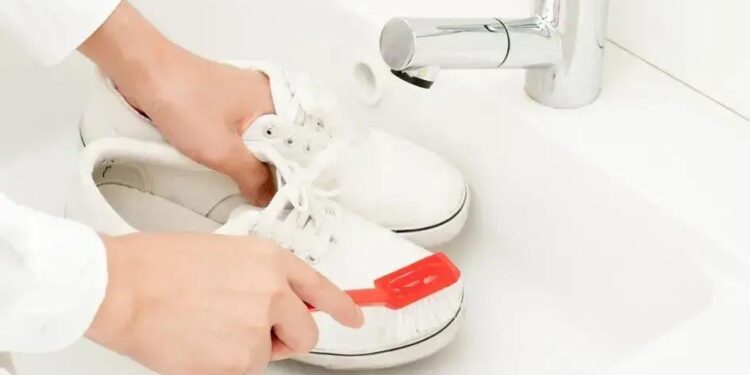 Como Tirar Chulé do Tênis: Guia Definitivo para Eliminar o Mau Cheiro