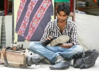 Como Tirar Cheiro de Chulé dos Sapatos: Guia Completo